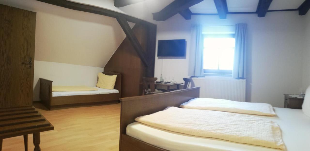 Gaststaette Liebl Hotel Wiesent Buitenkant foto