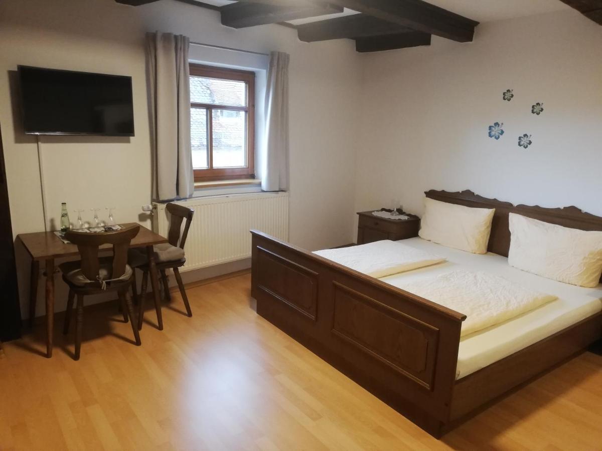 Gaststaette Liebl Hotel Wiesent Buitenkant foto